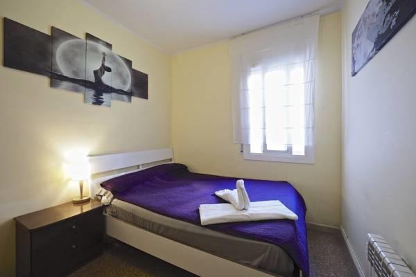 Motorsport Barcelona Hostel Exterior photo